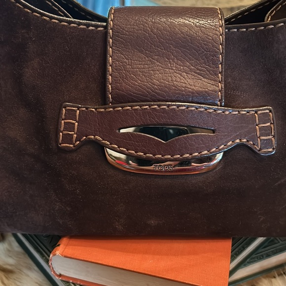 Tod’s Suede Shoulder Hobo Bag - Picture 3 of 11